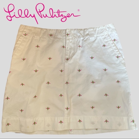 𝅺LILLY Pulitzer Snappy Mini Skirt White Dragonfly Cotton Size 6 Small EUC - Picture 1 of 7